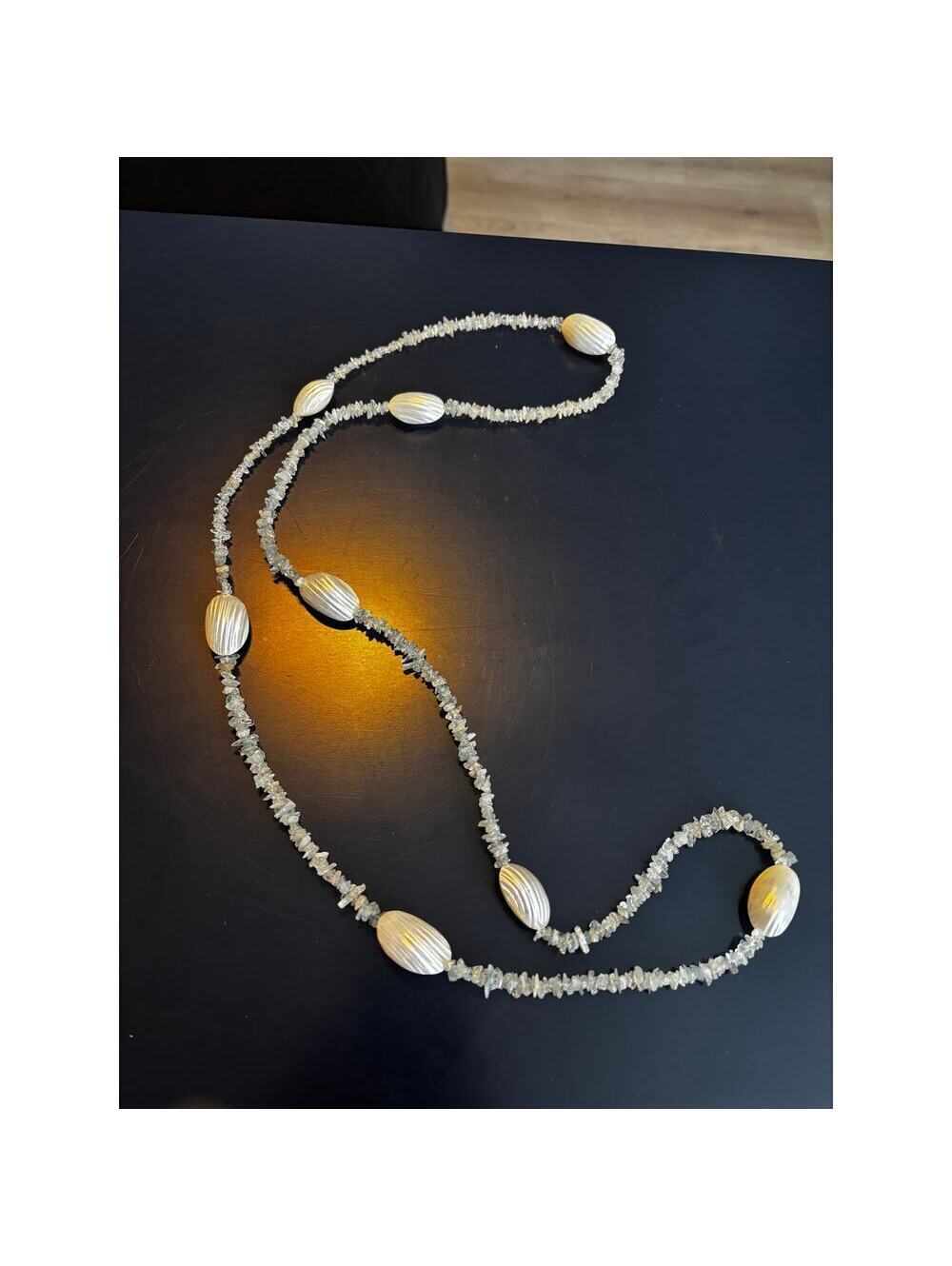 Unbranded EUC Mother of Pearl Shell Sea Glass Necklace White Blue 23"